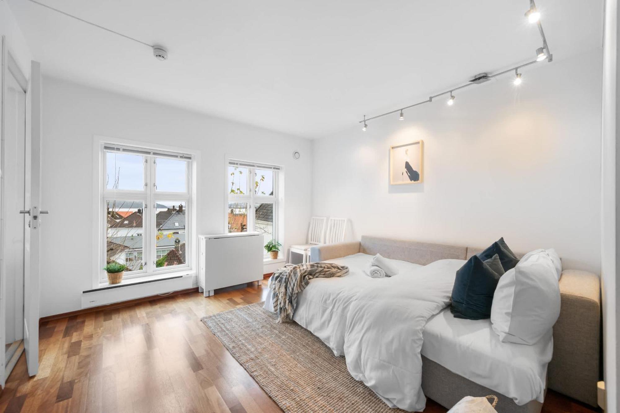New Sandviken With Stunning View *